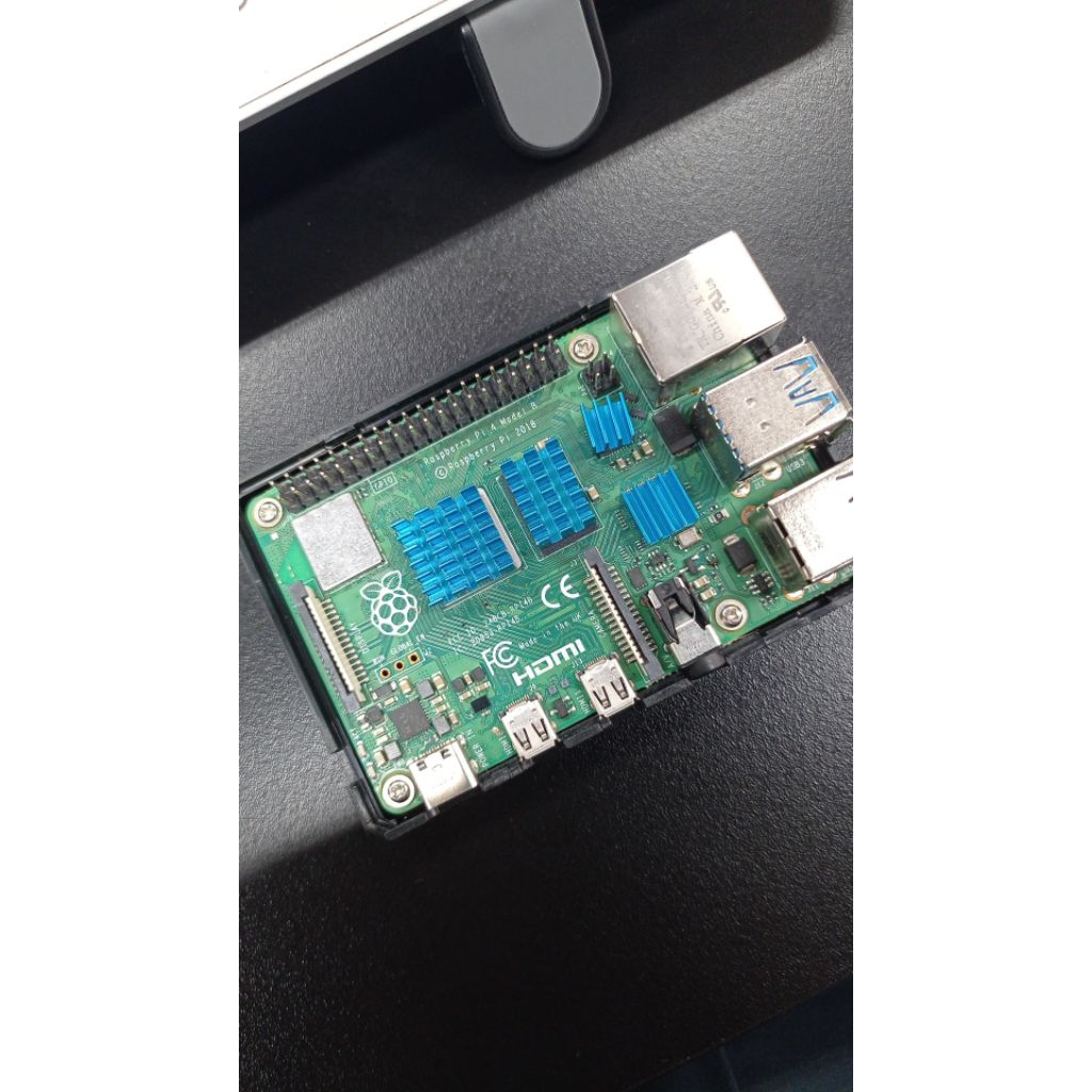 Raspberry Pi 4 Model B 4GB RAM - Original UK/Element14 - Bekas Pemakaian Pribadi Normal