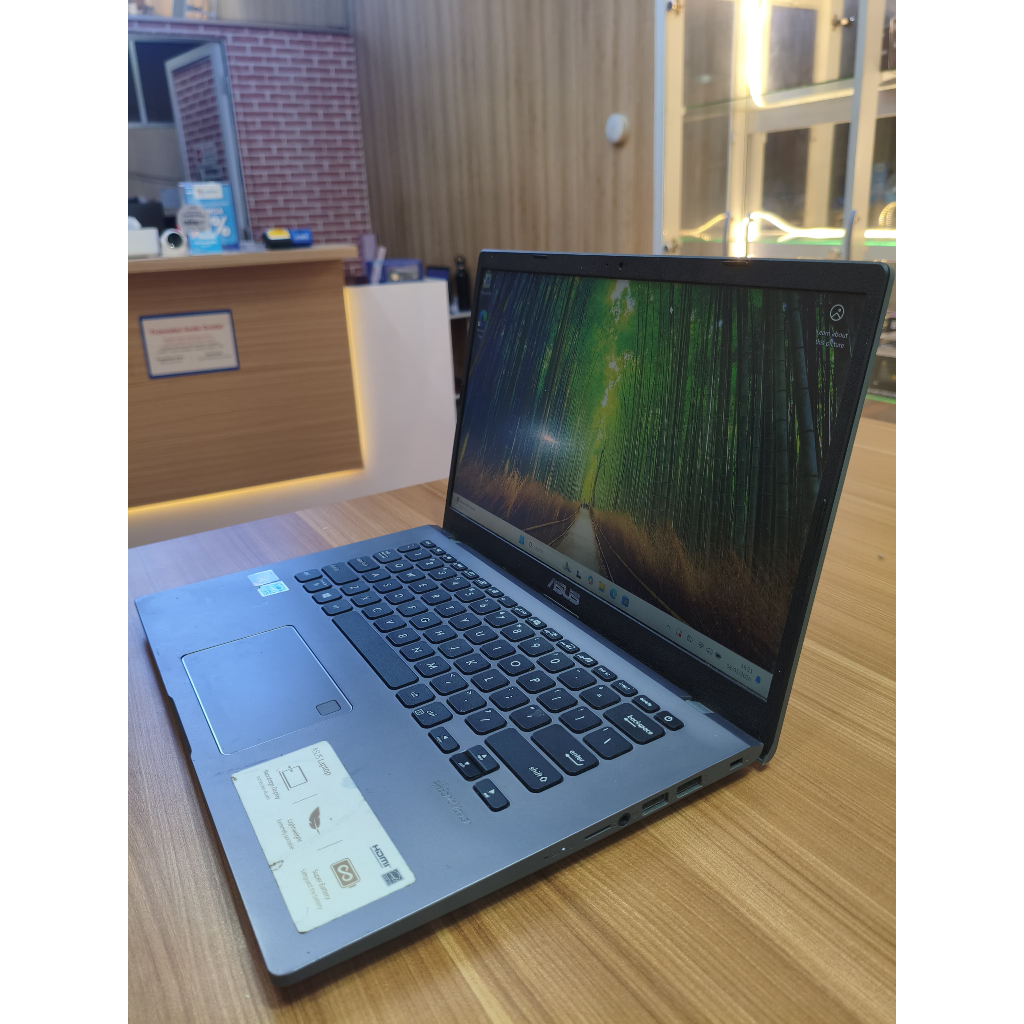 Asus Vivobook Ryzen 5 - 3500U