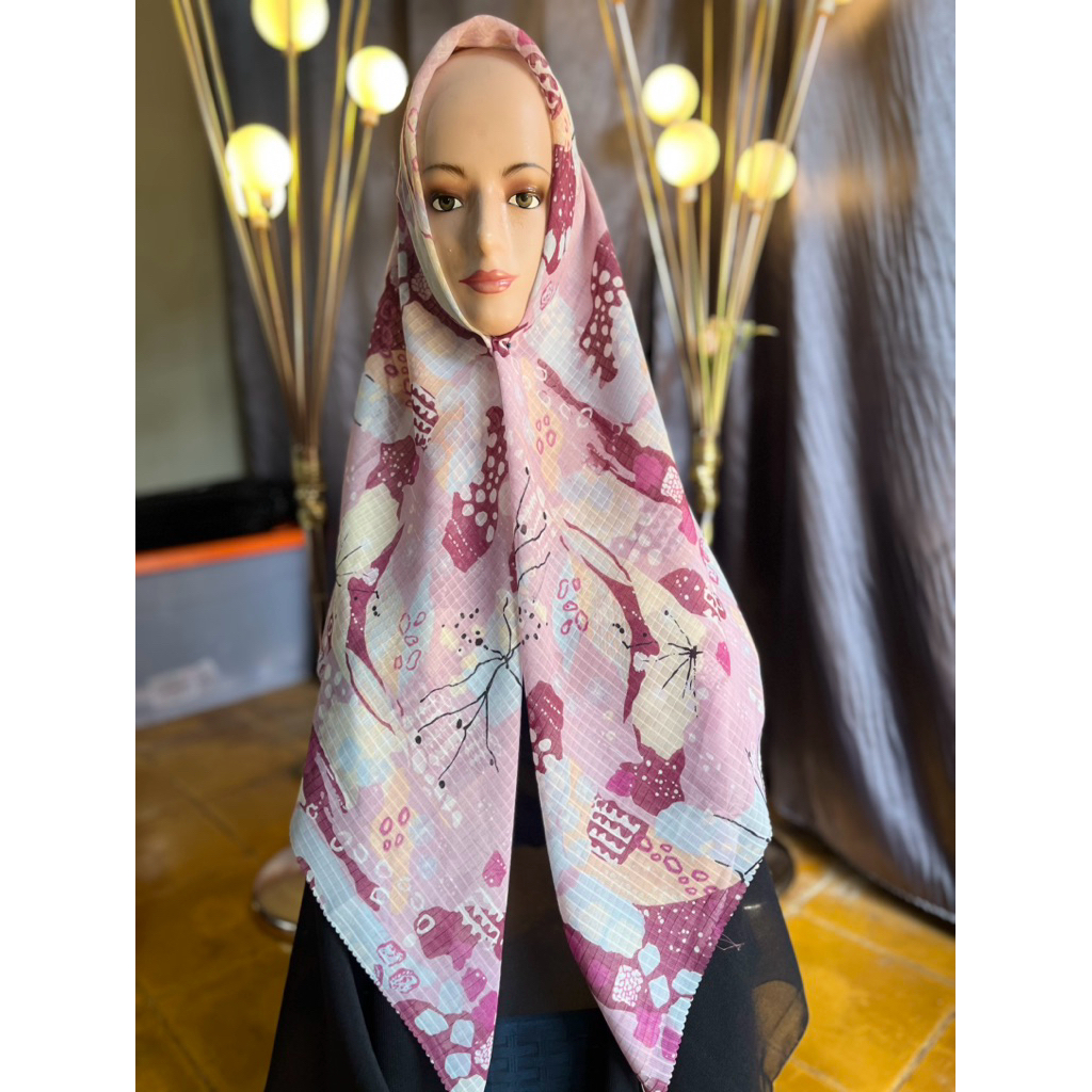 Segi empat motif akira dobby