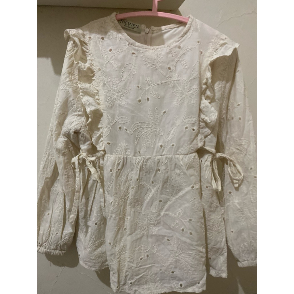 preloved niewen collection blouse putih cream wanita gemes renda+ furing