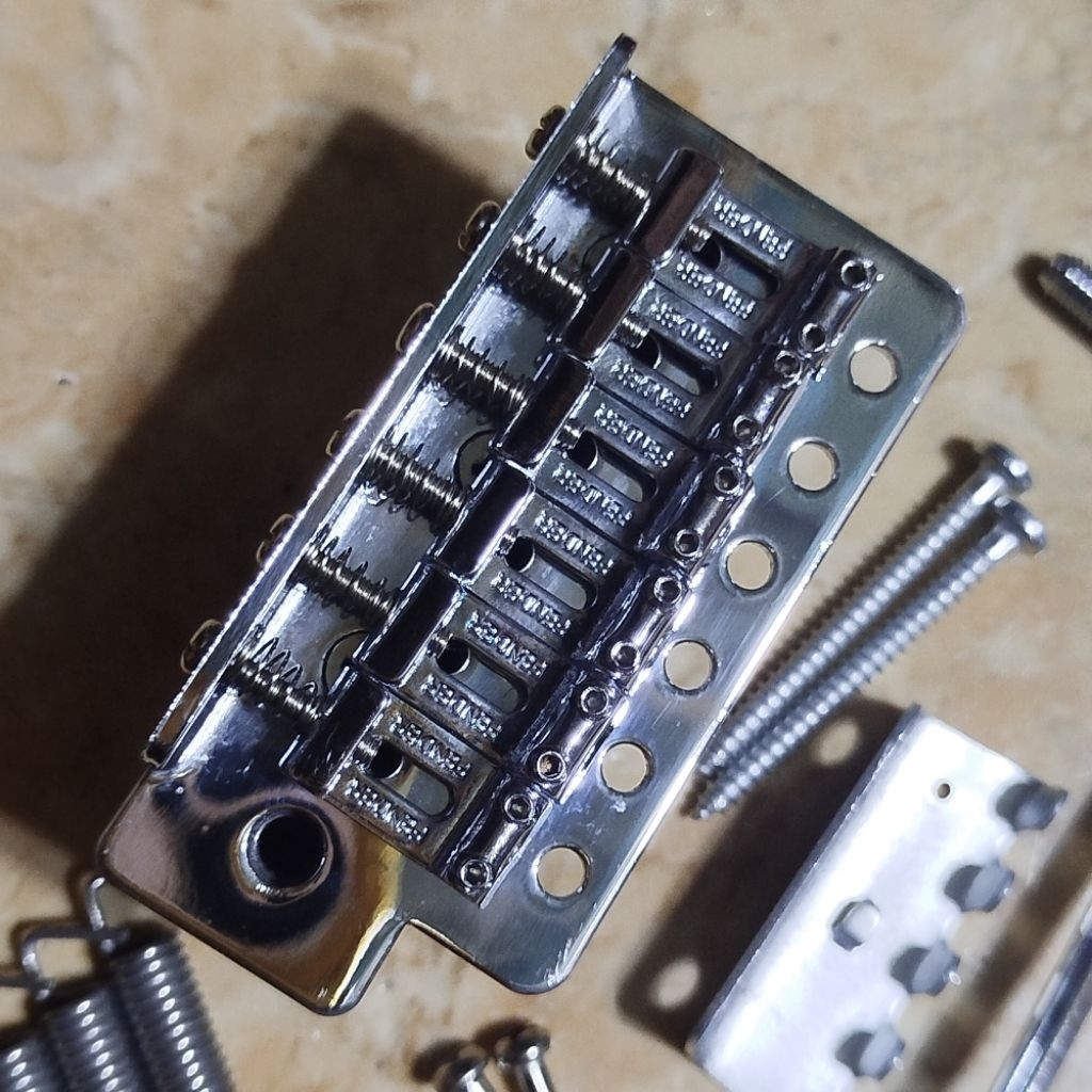 Original Tremolo Squier Stratocaster Set Tremolo Semi Updown Strato