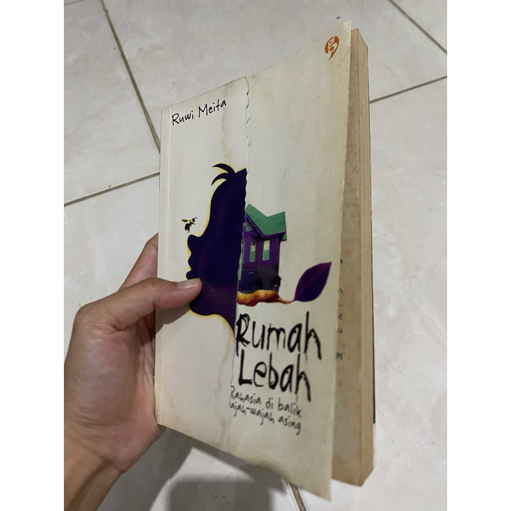 rumah lebah ruwi meita gagas media 2008
