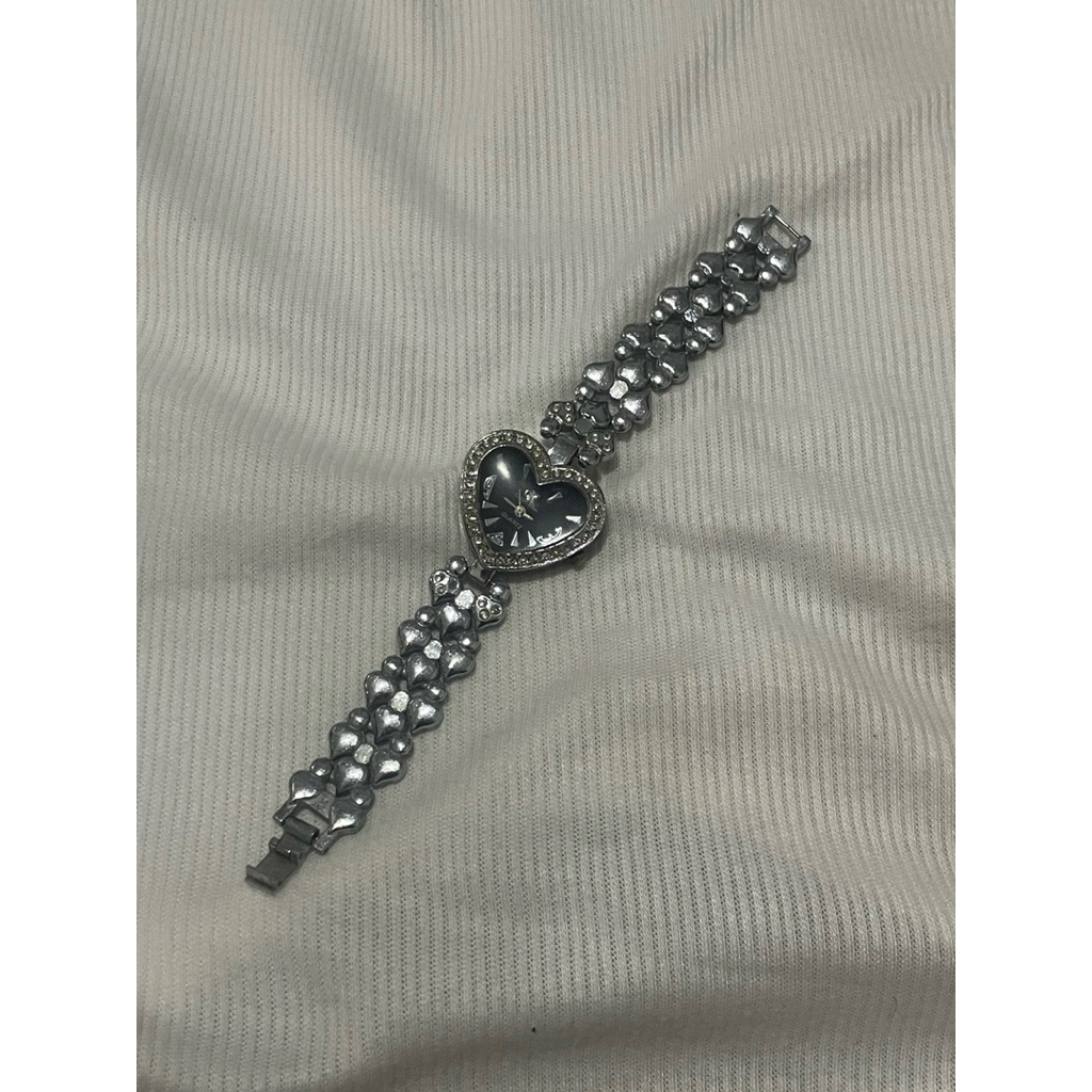 thrift jam tangan vintage love