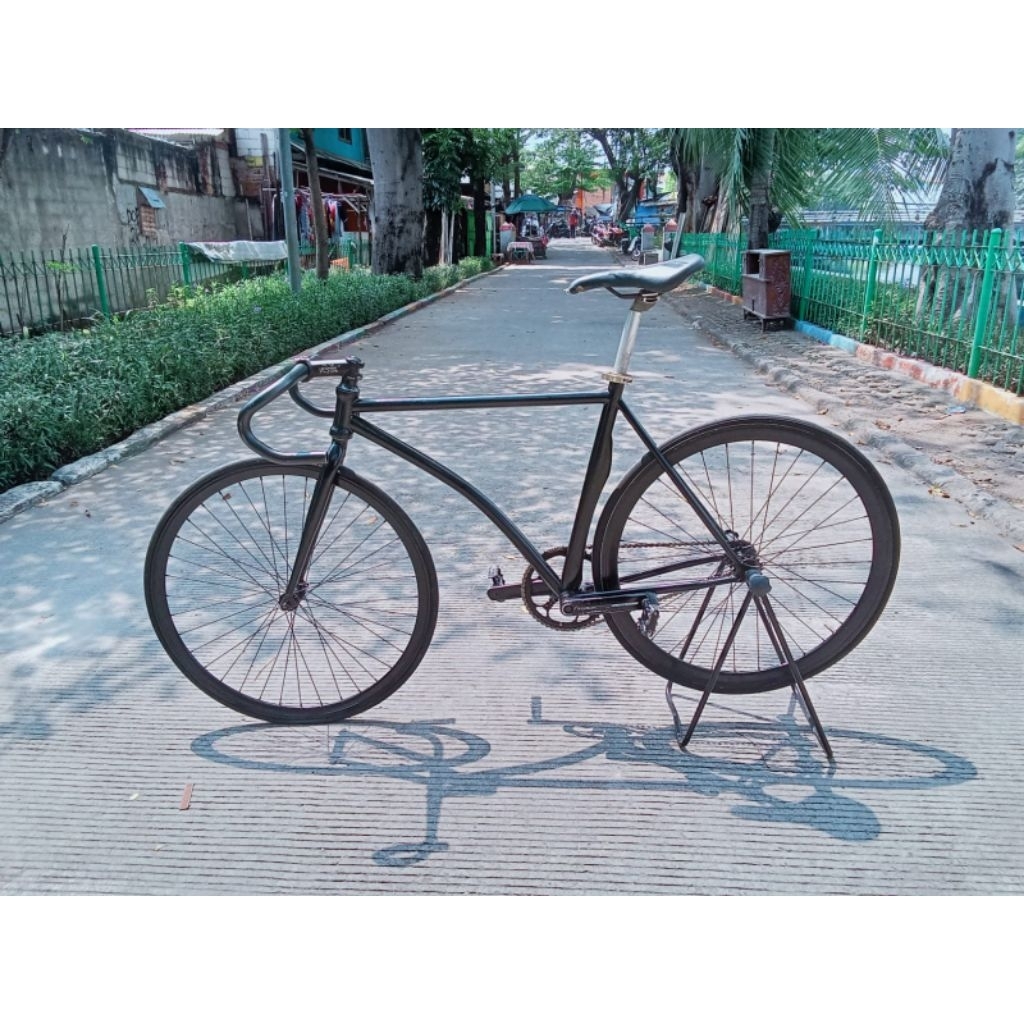 fullbike Sepeda Fixie Odessy Second