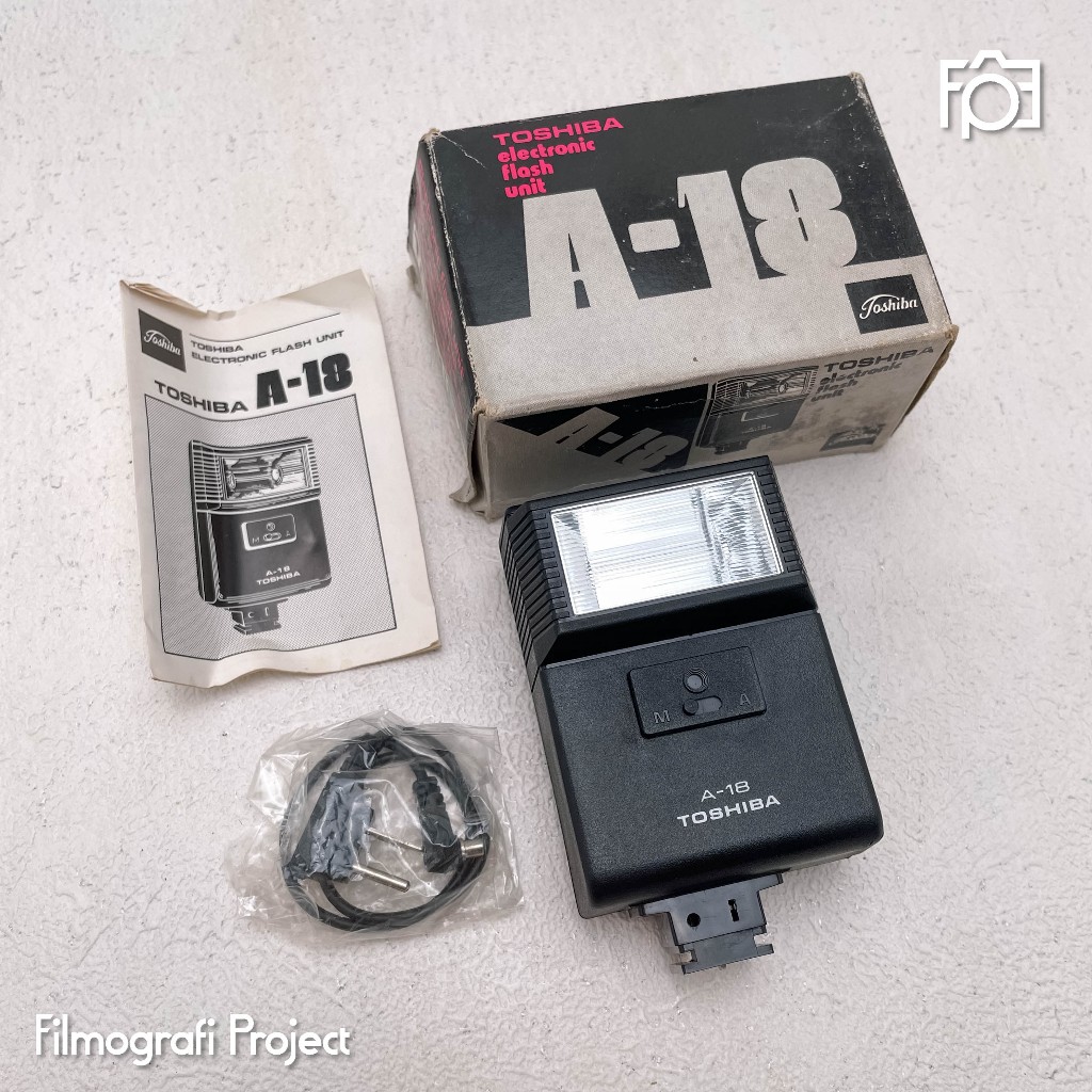 Flash Toshiba A-18 | New Old Stock - Flash Eksternal Untuk Kamera Analog 35mm Fujica M1 Ricoh Pentax
