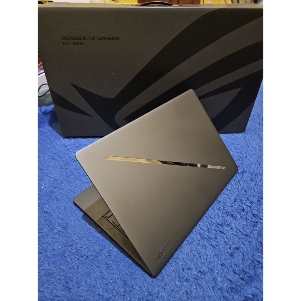 Laptop Gaming ROG Zephyrus G14 OLED RTX 5060 Ryzen AI 9 HX 370 SECOND