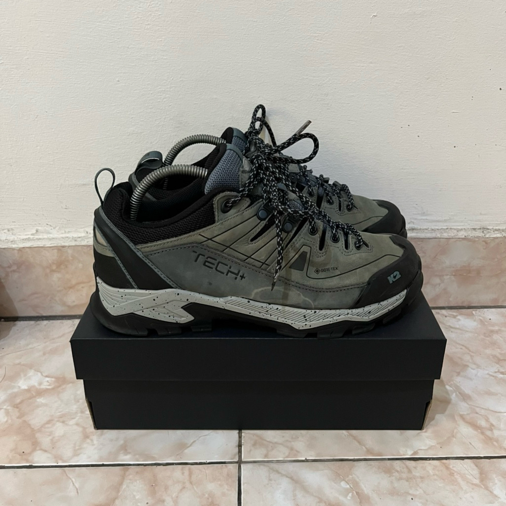 Preloved Sepatu Outdoor Gunung Hiking K2 Original