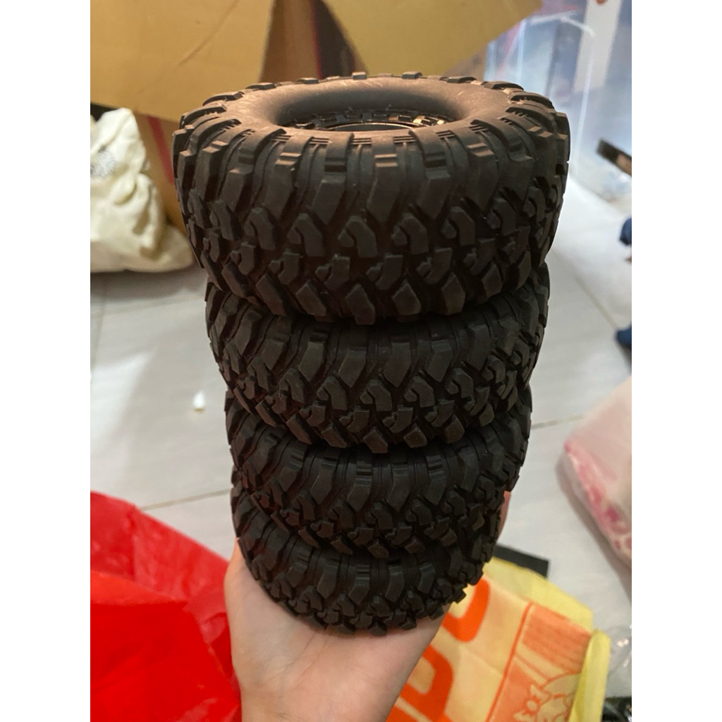 Ban Huangbo Adventure diameter 11 cm