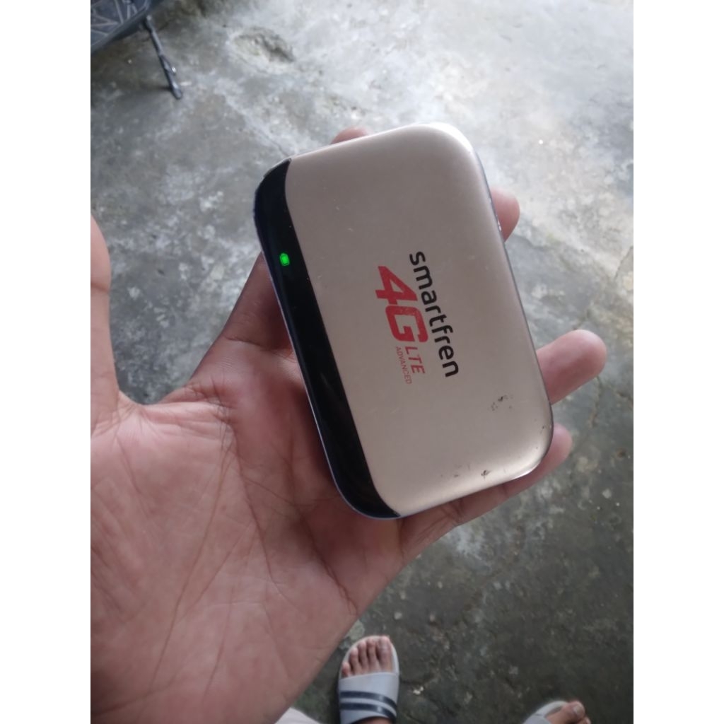 BEKAS Modem smartfren Wifi m5