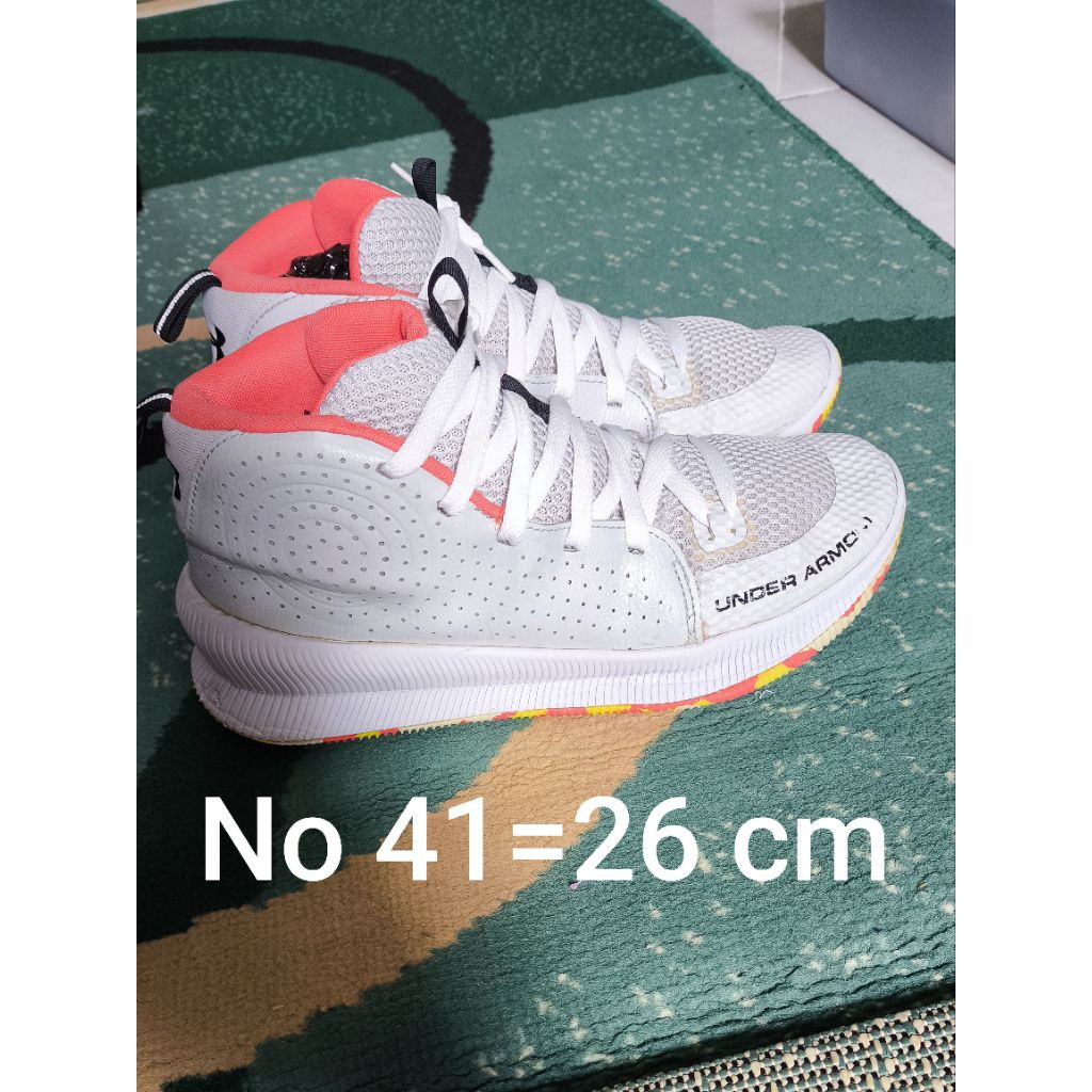 SEPATU UNDER ARMOUR NO 41 SECOND BEKAS ORIGINAL