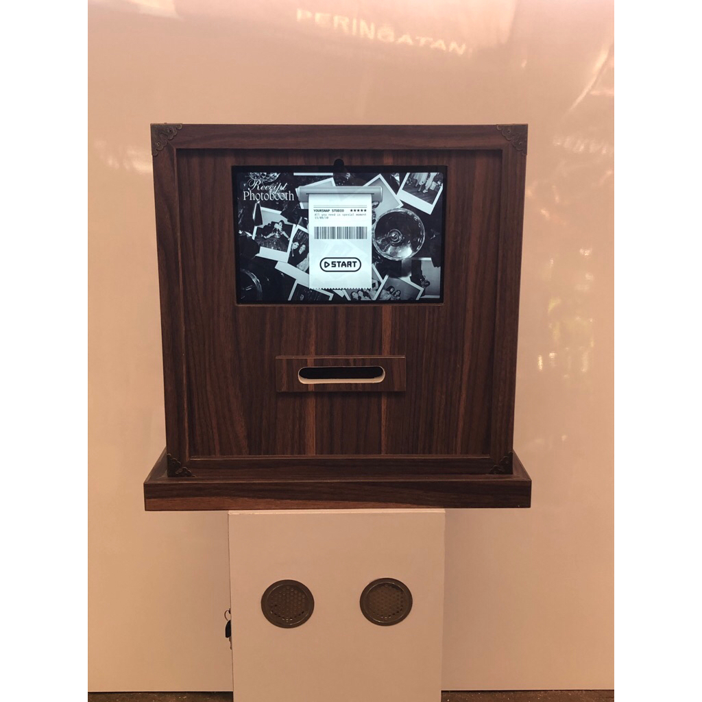 Custom Box Photobooth