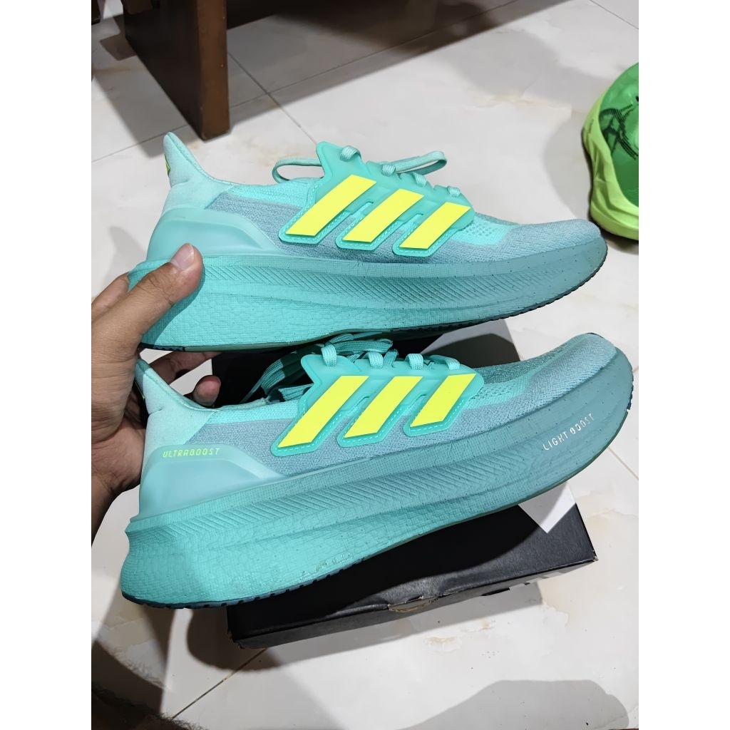 (Second Ex Adidas Offline Store) Sepatu Adidas Ultraboost 5 JQ2909