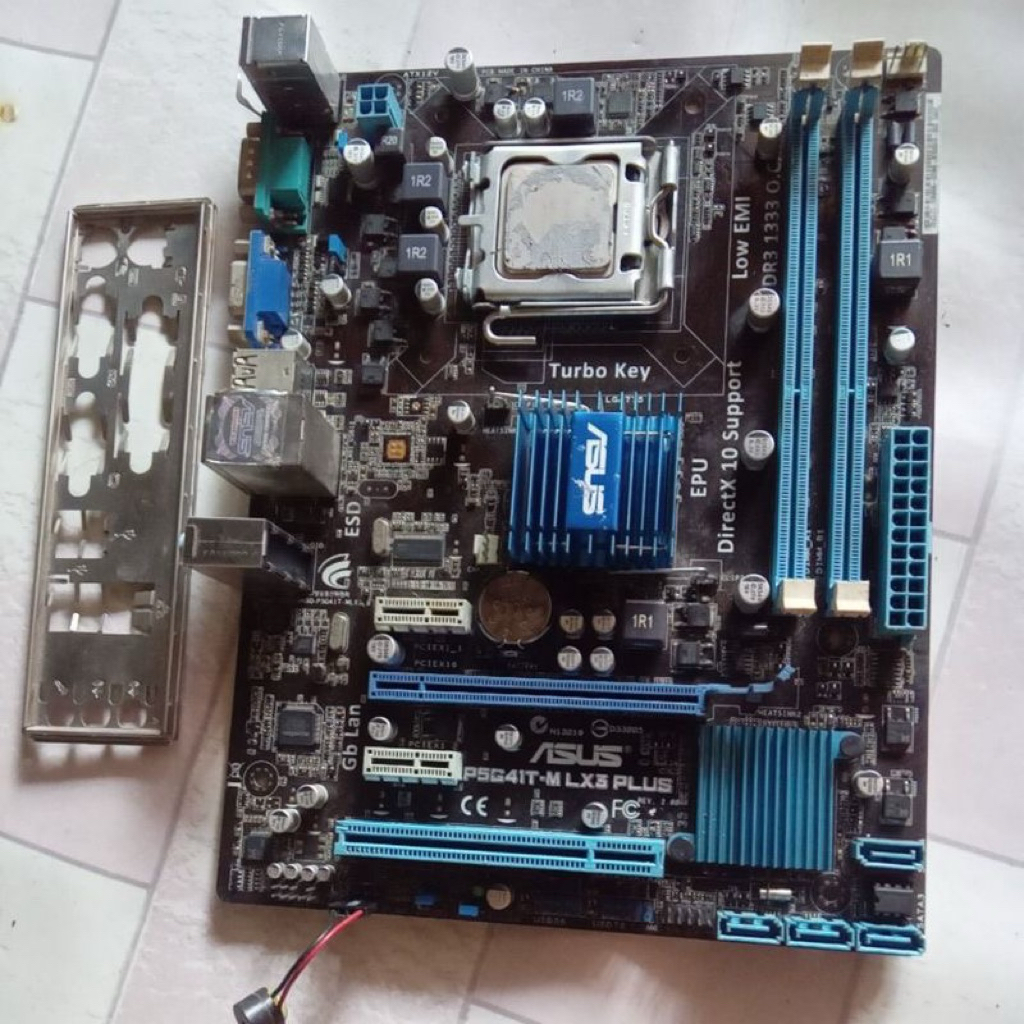 paketan motherboard(mobo) intel  core 2 quad lga 775 asus p5g41t-m + ram 2lx3  core i (core 2 quad q