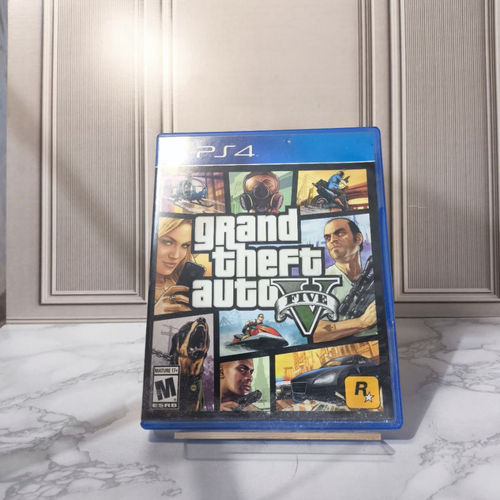 BD Kaset GTA V PS4 + Map