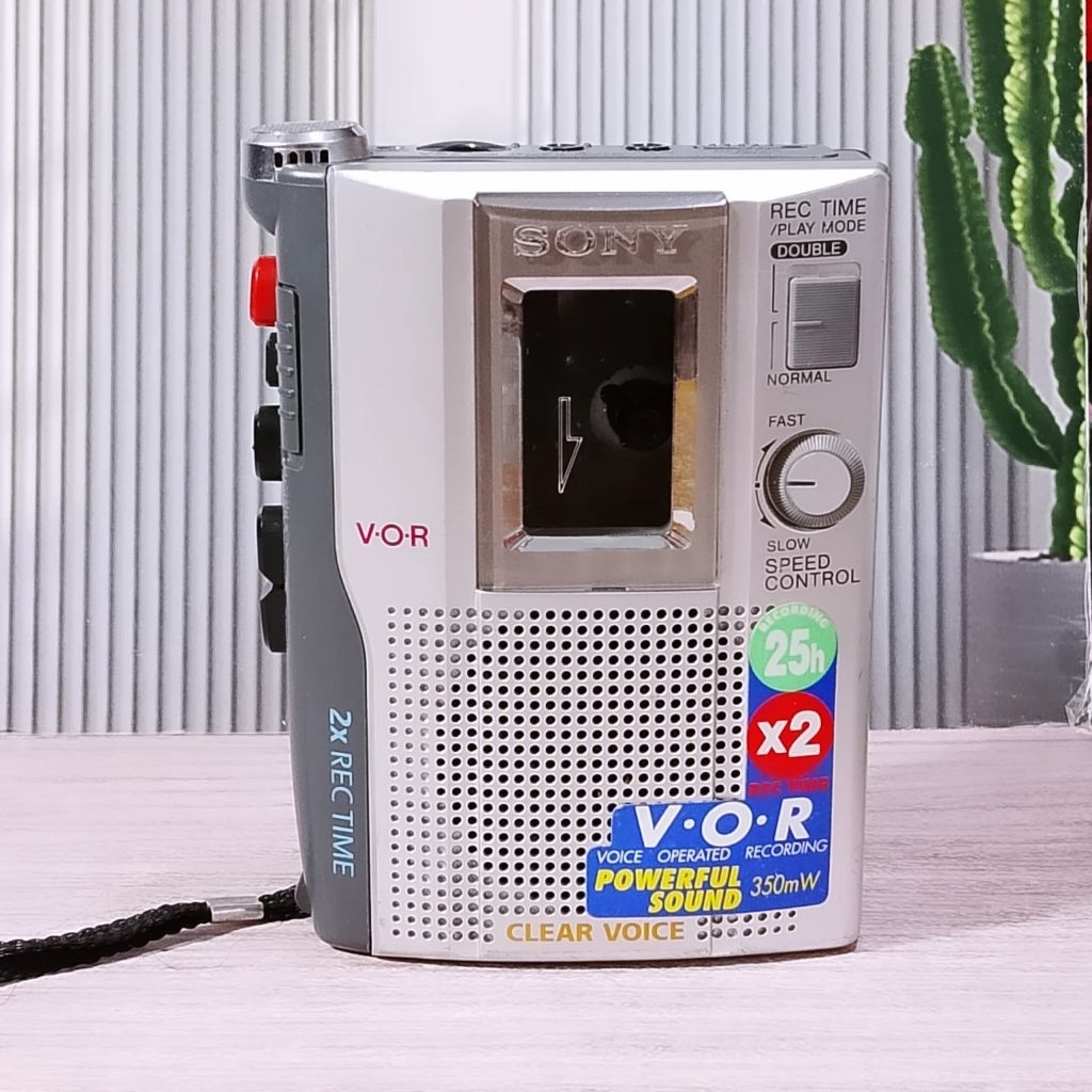 Walkman Cassette Corder Sony TCM 200 DV