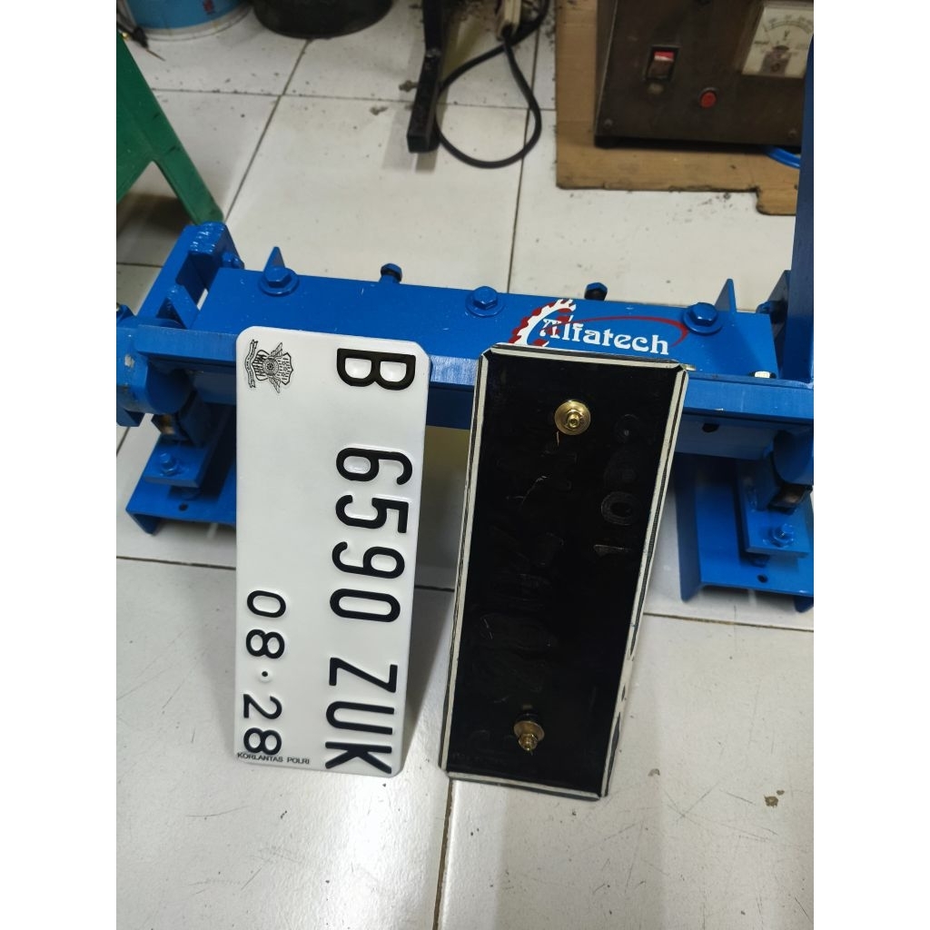 Plat Baut Tanam - Plat Motor Baut Tanam - Plat Nomor Motor Baut Tanam