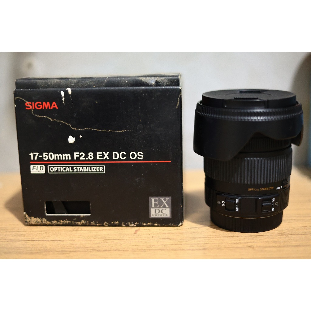 Lensa Sigma 17-50mm F2.8 DC Macro OS HSM for Canon