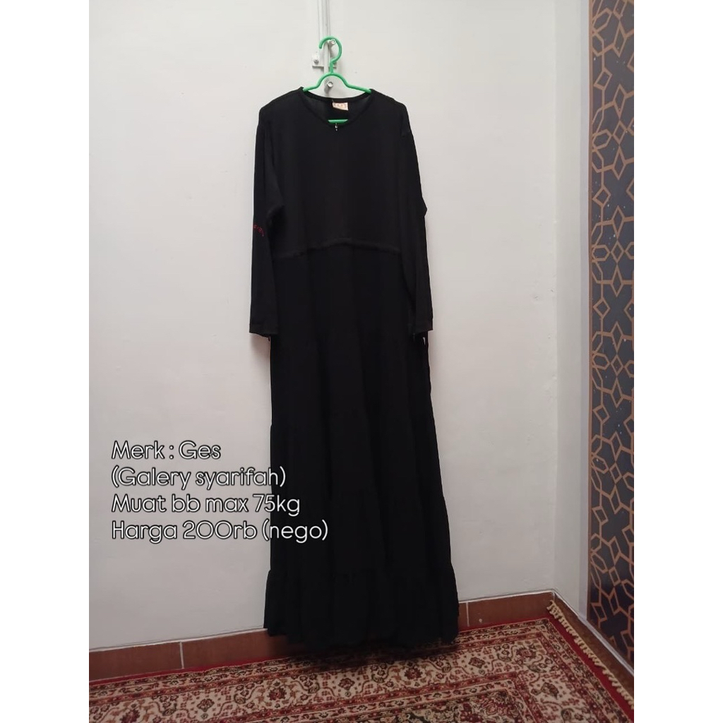 Preloved Gamis Gallery Syarifah + Hijab Syari Agus Hanggono