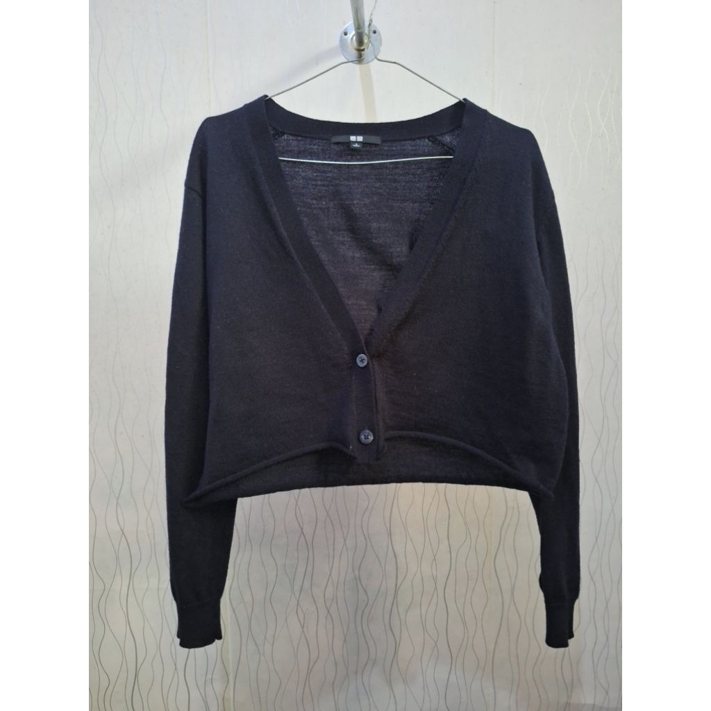Preloved - Cardigan crop uniqlo