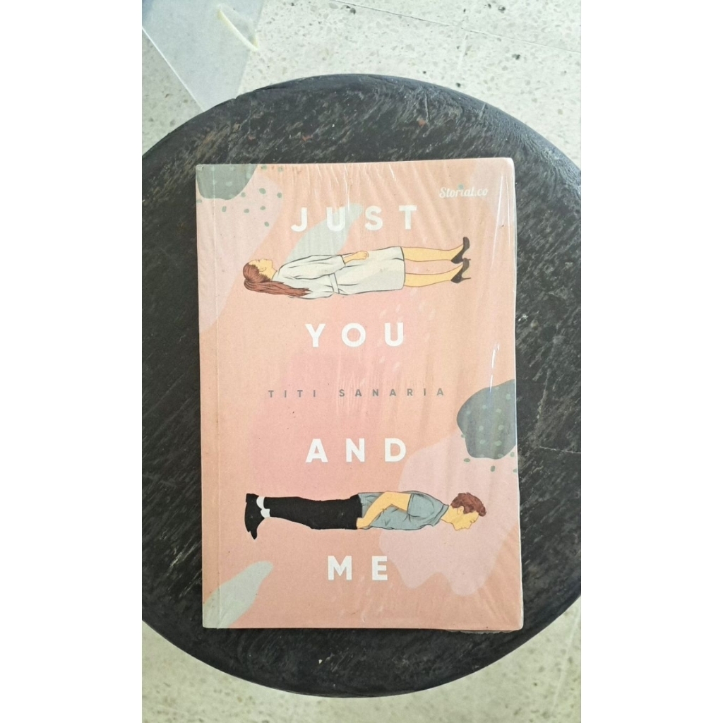 Buku Novel Just You And Me by Titi Sanaria