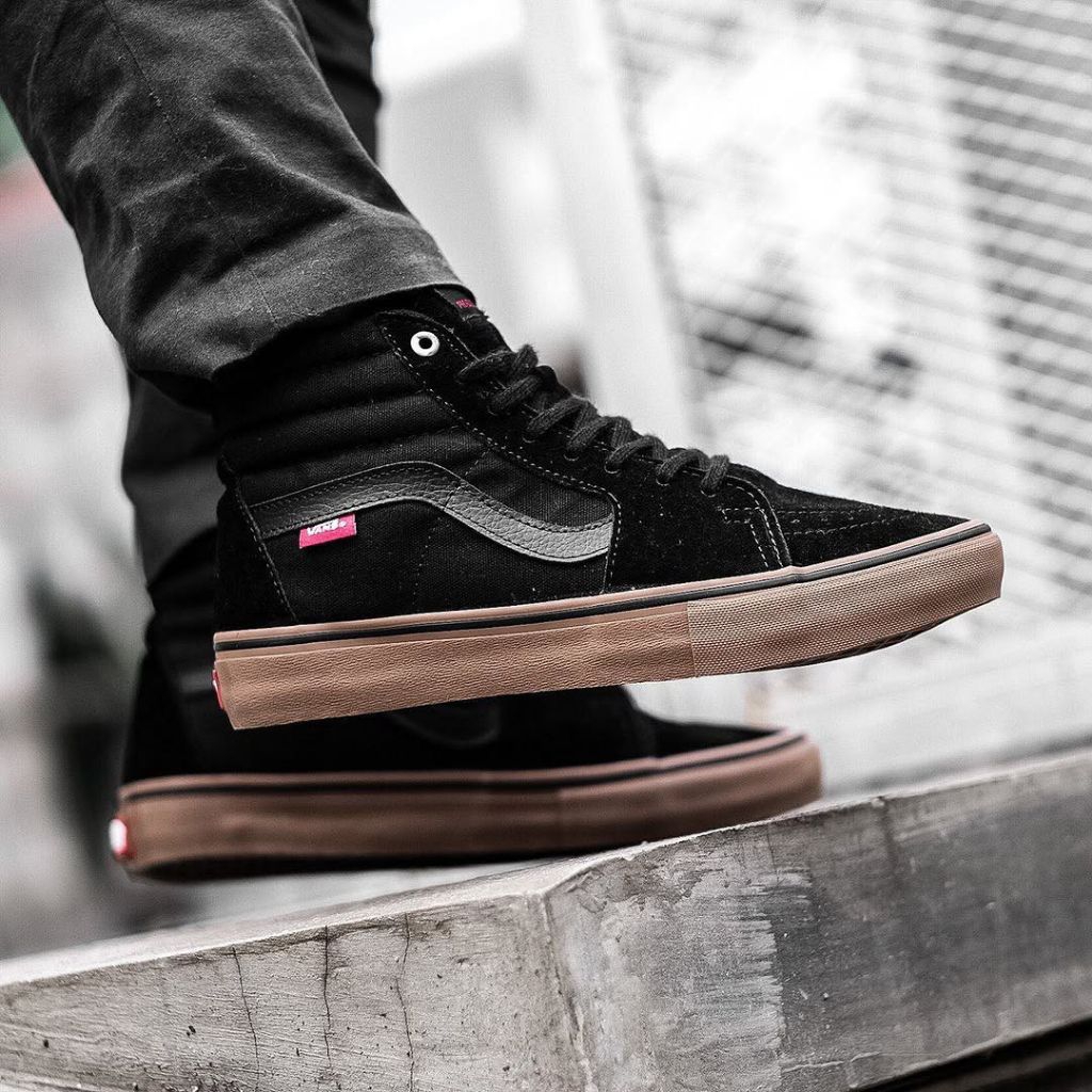 Sk8 Hi Pro Black Gum