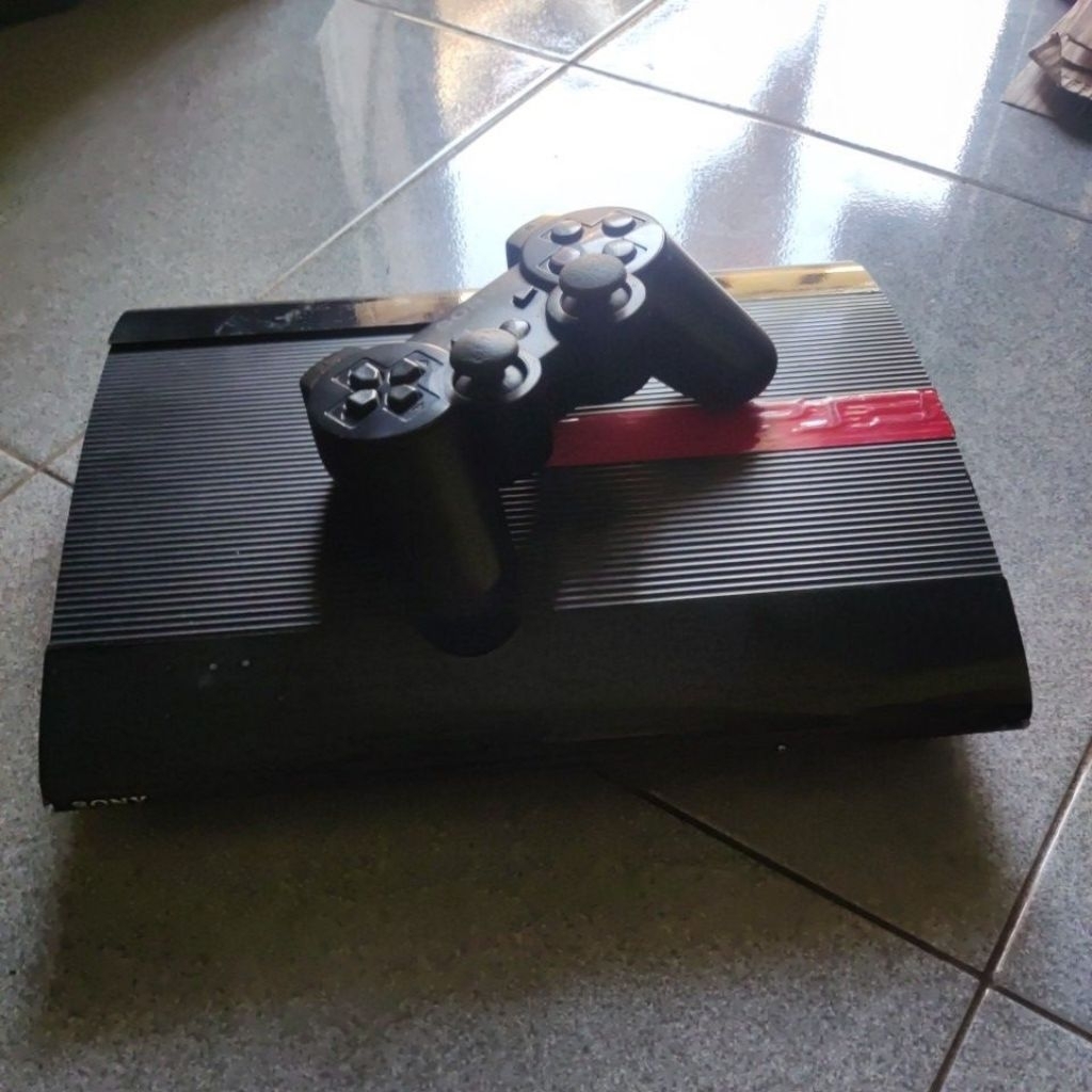 PS 3 Super Slim 500GB