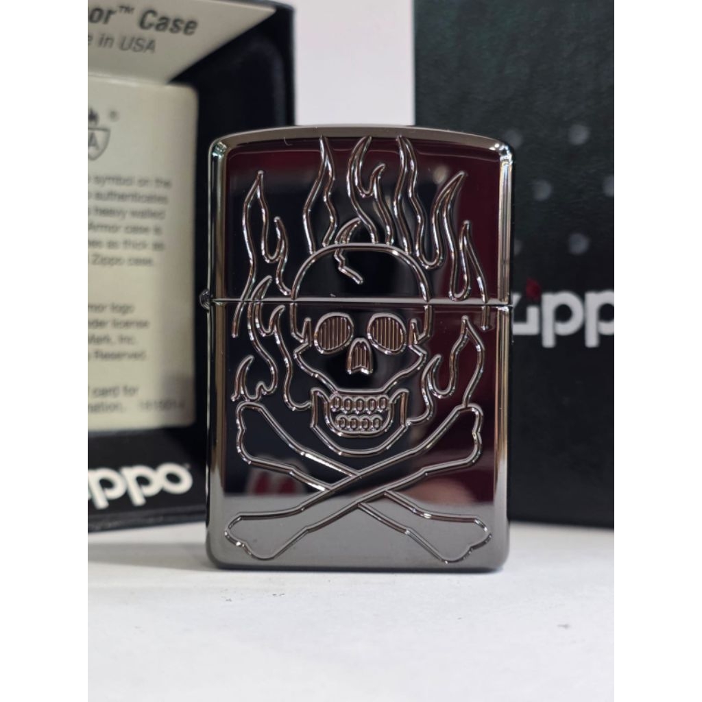 Original Zippo Armor Flaming Skull Design 46930