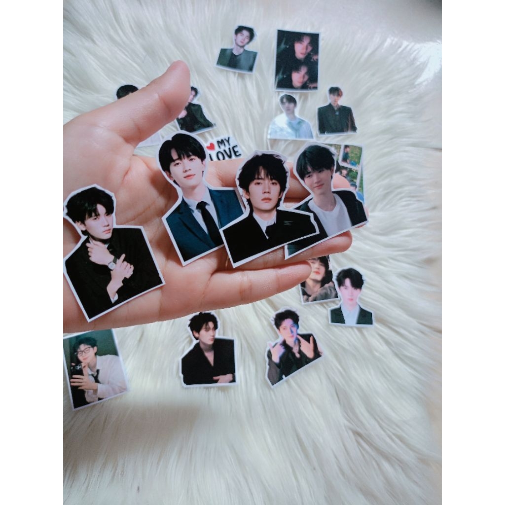 Stiker Dracin Zhou Yiran glossy waterproof 135 gsm anti air