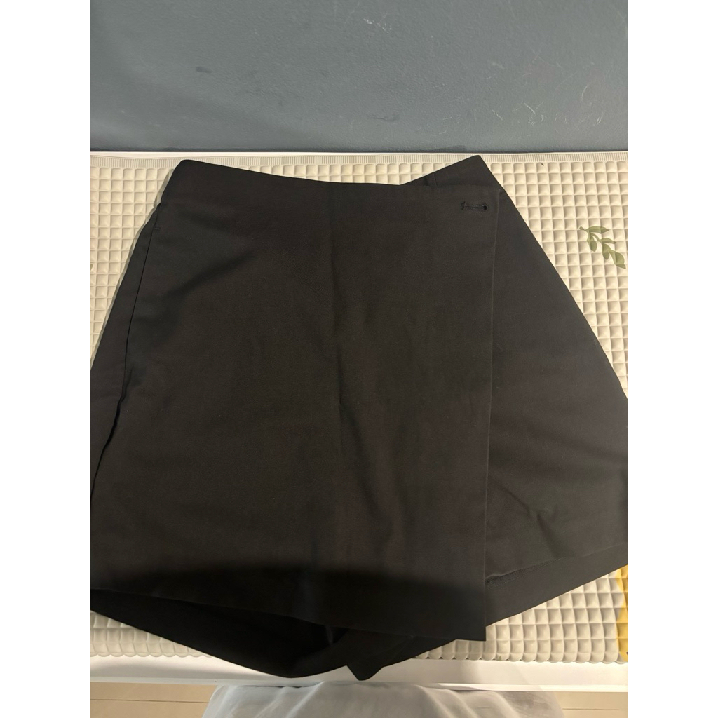 Preloved Skort Uniqlo