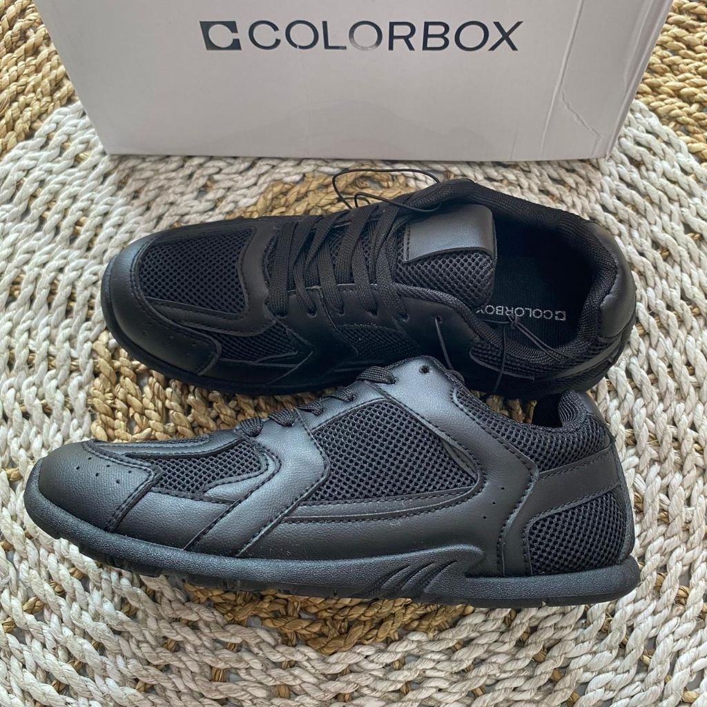 sepatu colorbox hitam