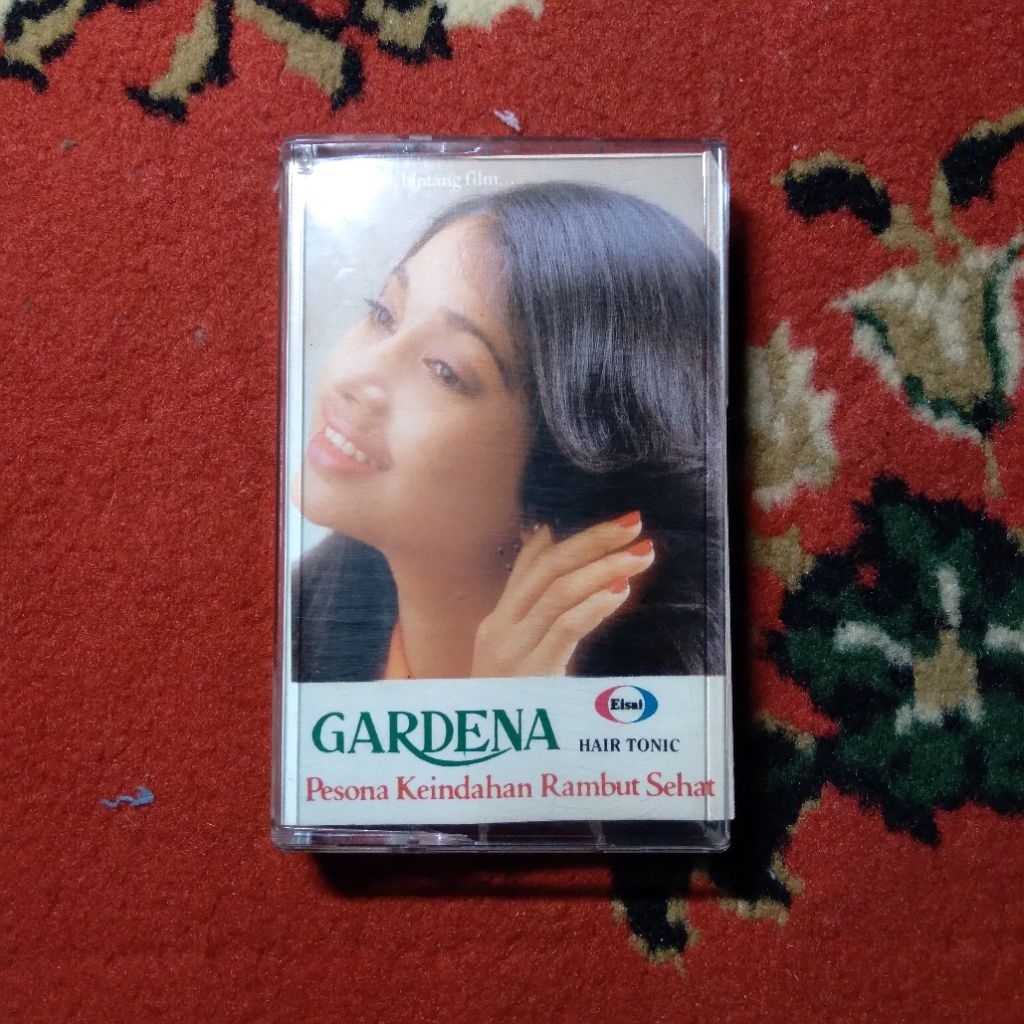 kaset pita iklan shampo gardena bintang ayu azhari various artist tatsuro yamashita sade madonna