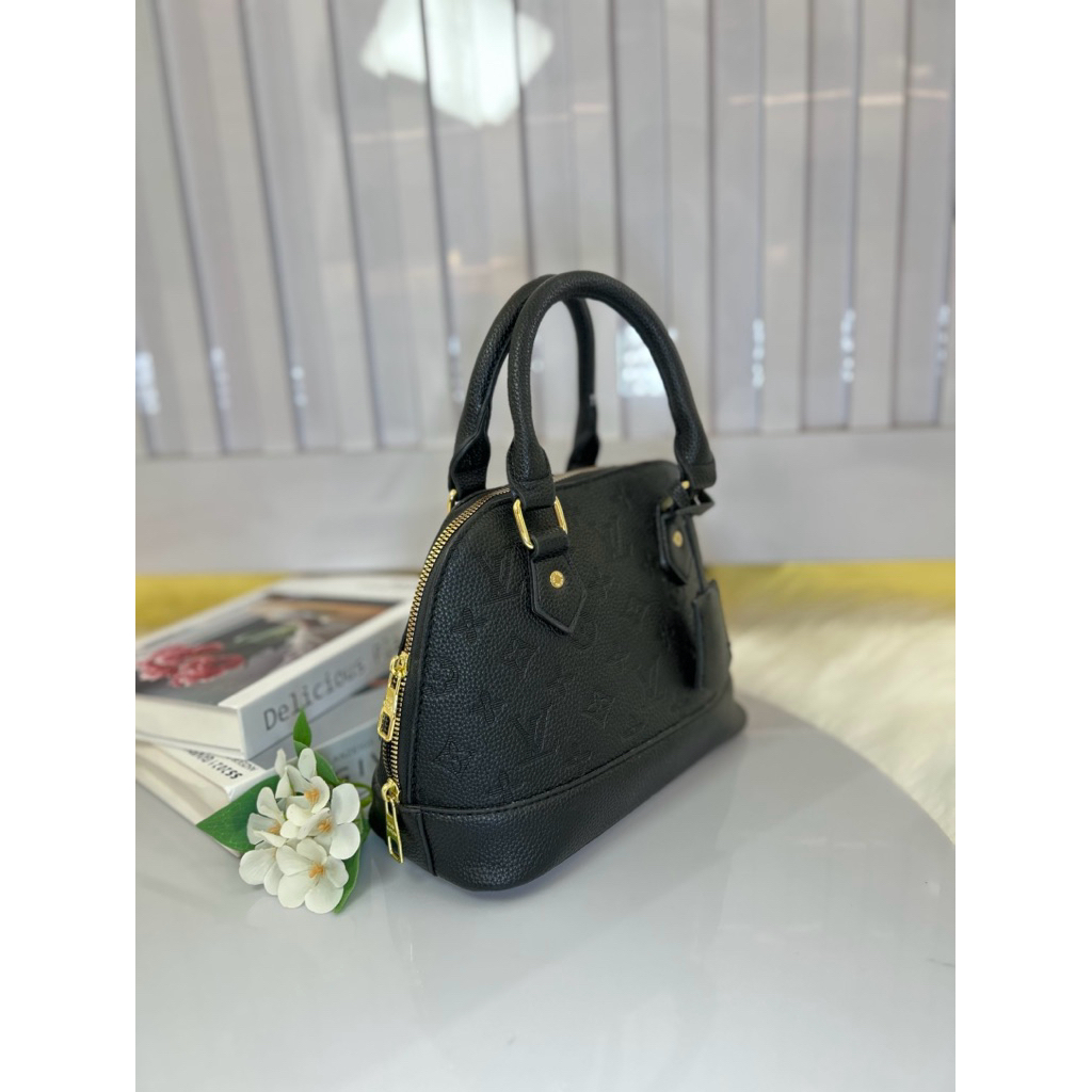 MUMU STORE BAG SHOES TAS Louis Vuitton wanita