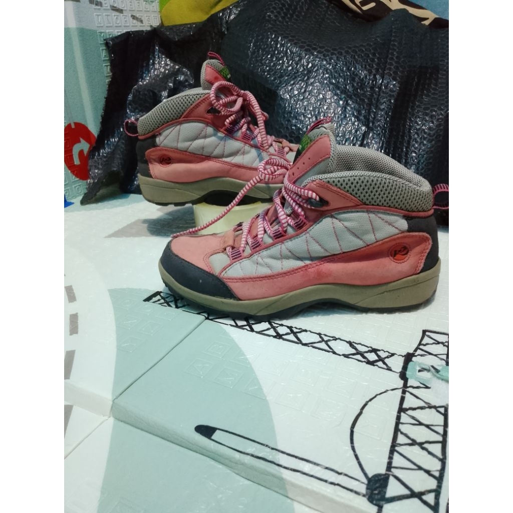 sepatu second outdoor K2 size 39 insole 24,5