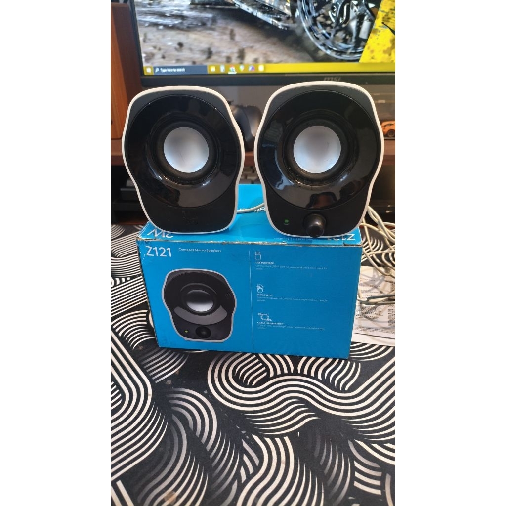 Speaker Logitech Z121