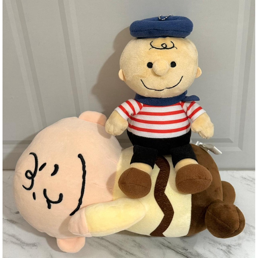 Boneka Plushie Charlie Brown Sleeping Nesoberi Mochi & Ganci Charlie Brown Parisian Style Peanuts