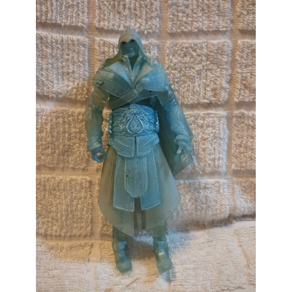 EZIO AUDITORE EAGLE VISIONN ASSASSIN'S CREED BROTHERHOOD NECA PLAYER  SELECT artikulasi