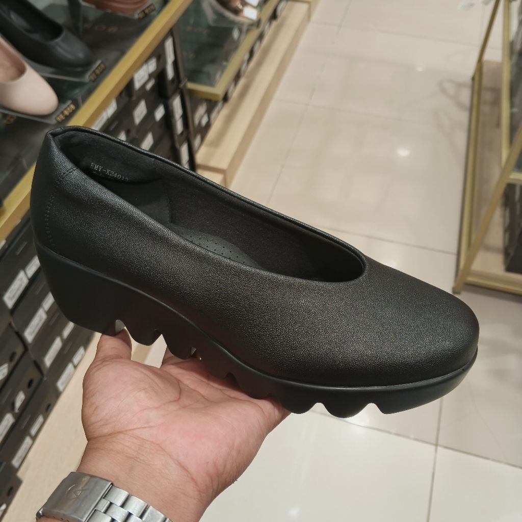 BE BOB SEPATU SLIP ON CASUAL WANITA ORIGINAL