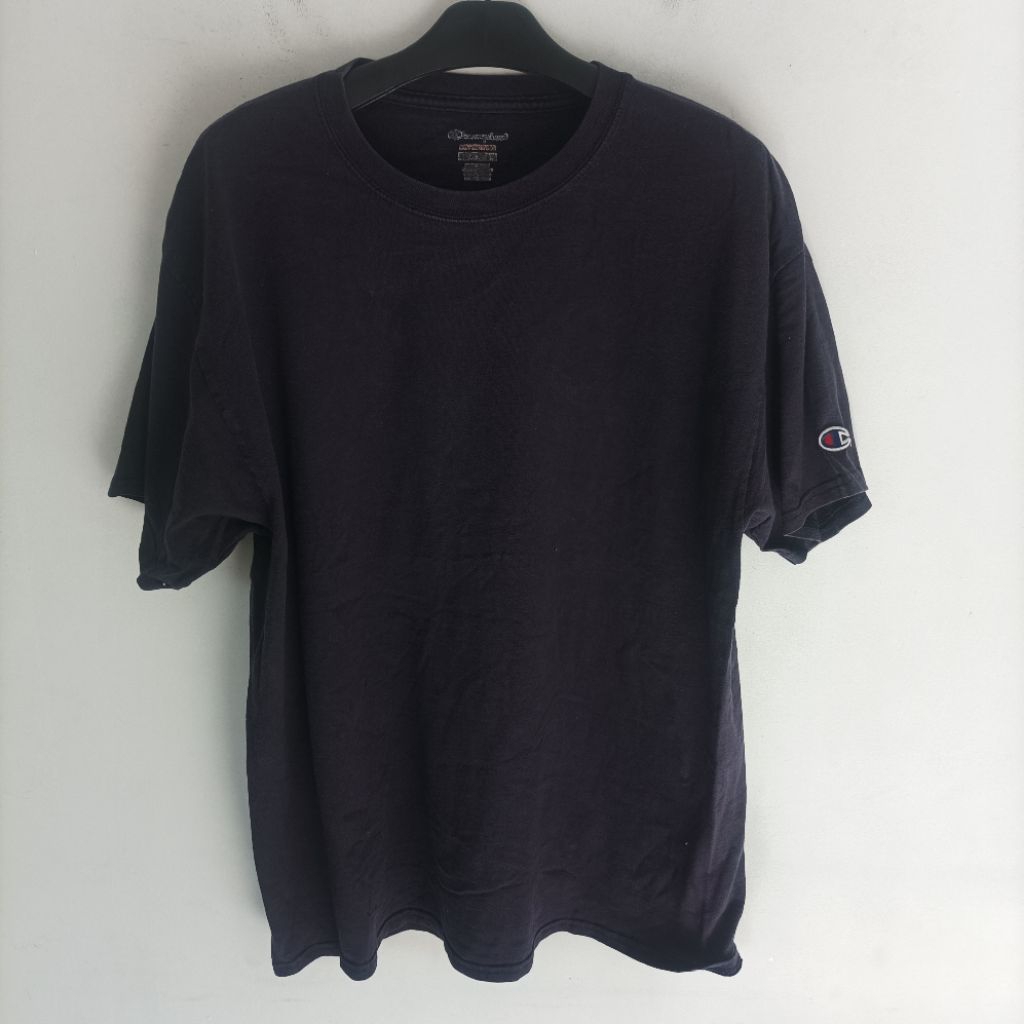 KAOS OBLONG PRIA CHAMPION ORIGINAL SECOND SIZE L X075