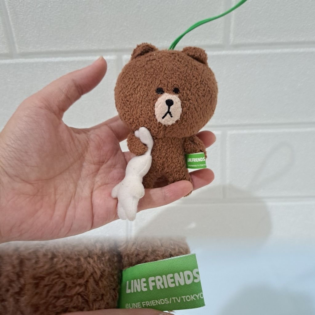 boneka ganci line brown cony