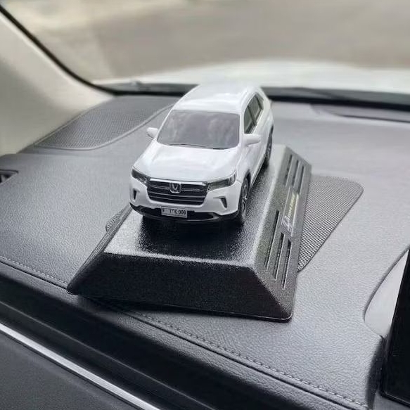(ALL NEW BRV TERBARU) Skala 1 : 45 Resin Crystal 13x8cm Pajangan Interior Miniatur Mobil