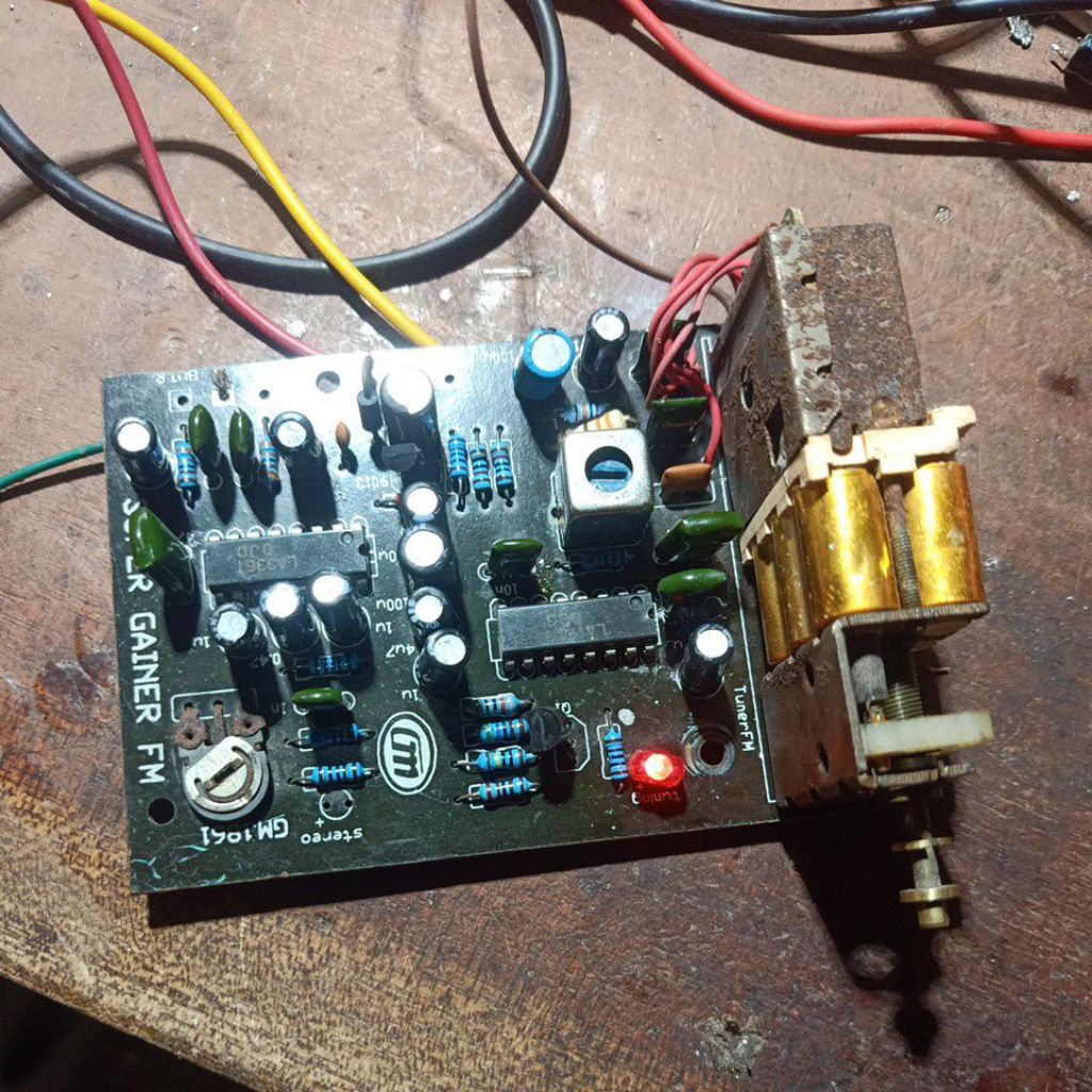 tuner fm stereo bekas normal BACA DEKRIPSI