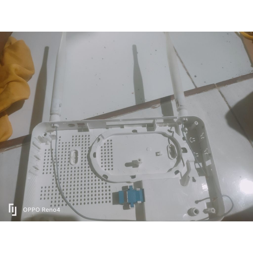 kesing router zte v3