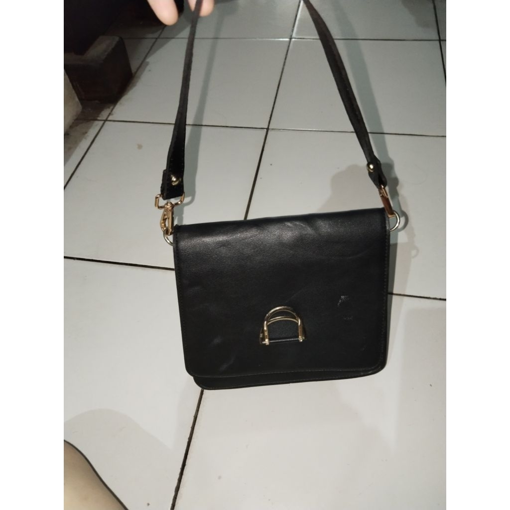 Preloved Tas Ketek Hitam