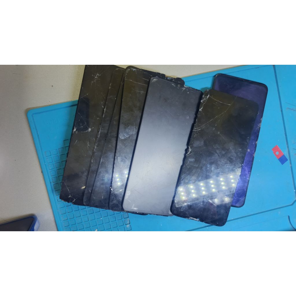 lcd bekas kiloan/ per pcs