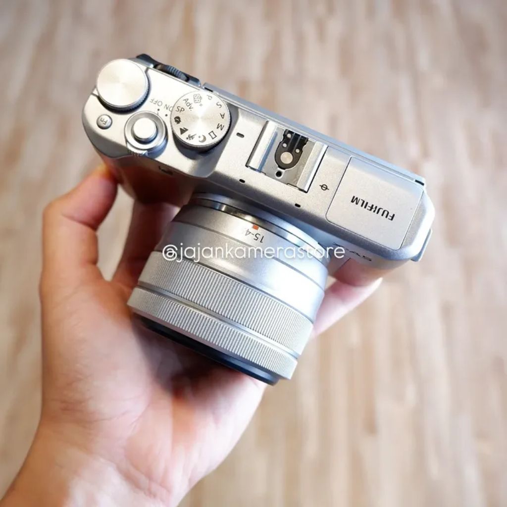 FUJIFILM XA5 LENSA KIT 15-45MM SECOND SIAP PAKAI