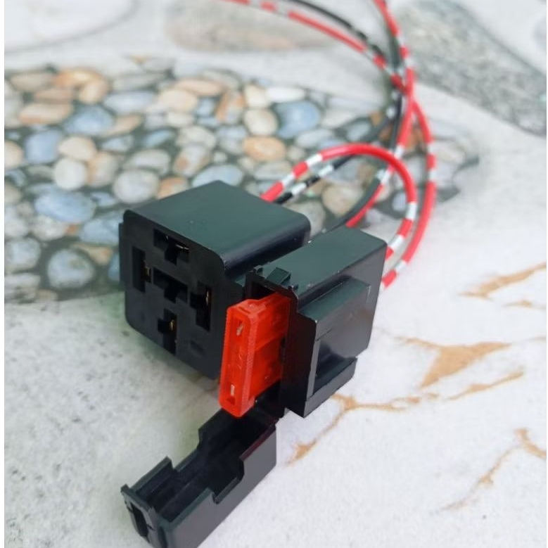 SOKET RELAY GANDENG / SOCKET RELAY 4 KAKI + SOKET SEKRING PLUS SIKRING FUSEBOX