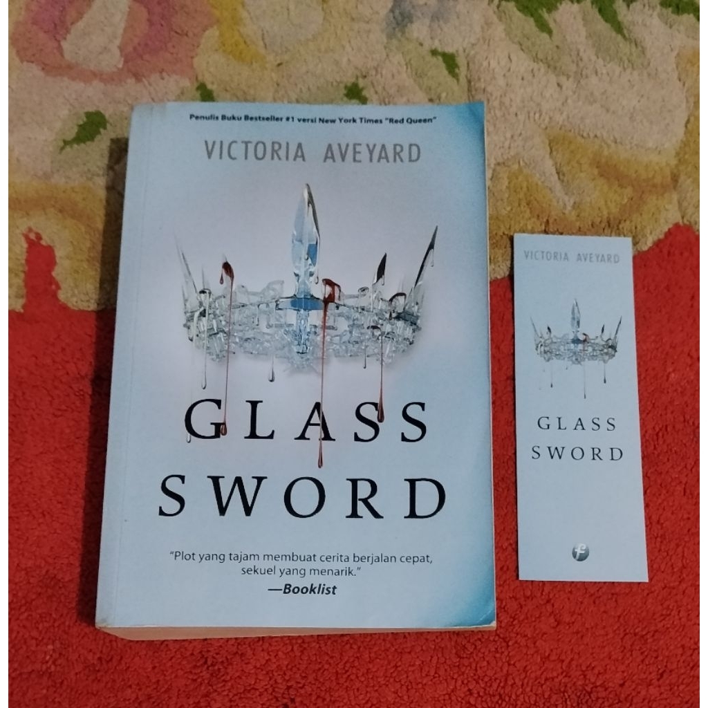 Novel langka Victoria Aveyard "Glass Sword" 100%ORI preloved koleksi pribadi