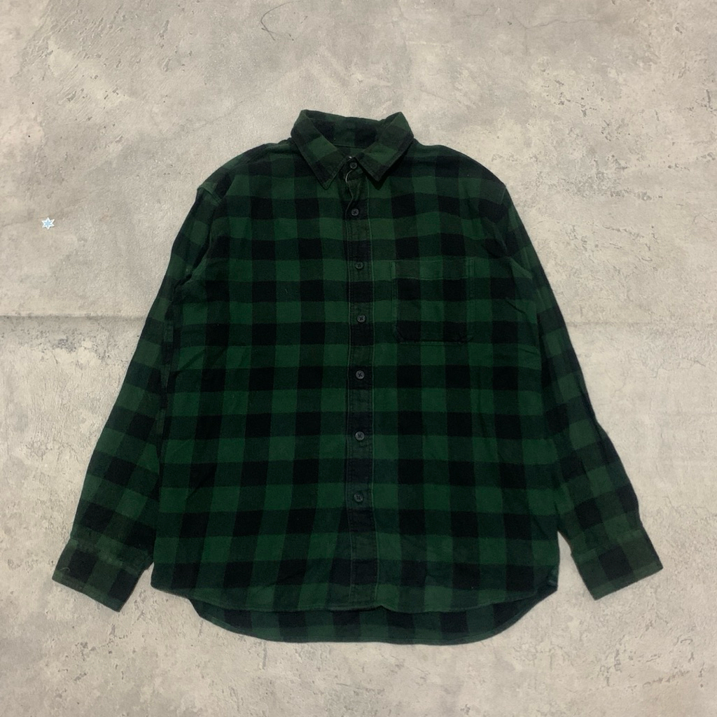 UNIQLO PLAID FLANNEL