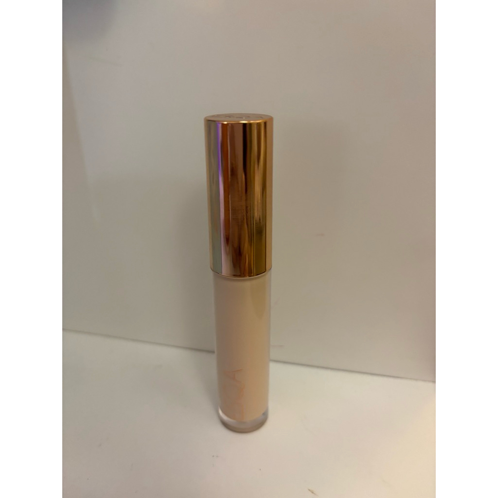 ESQA Flawless Liquid Concealer [milkshake] (PRELOVED)