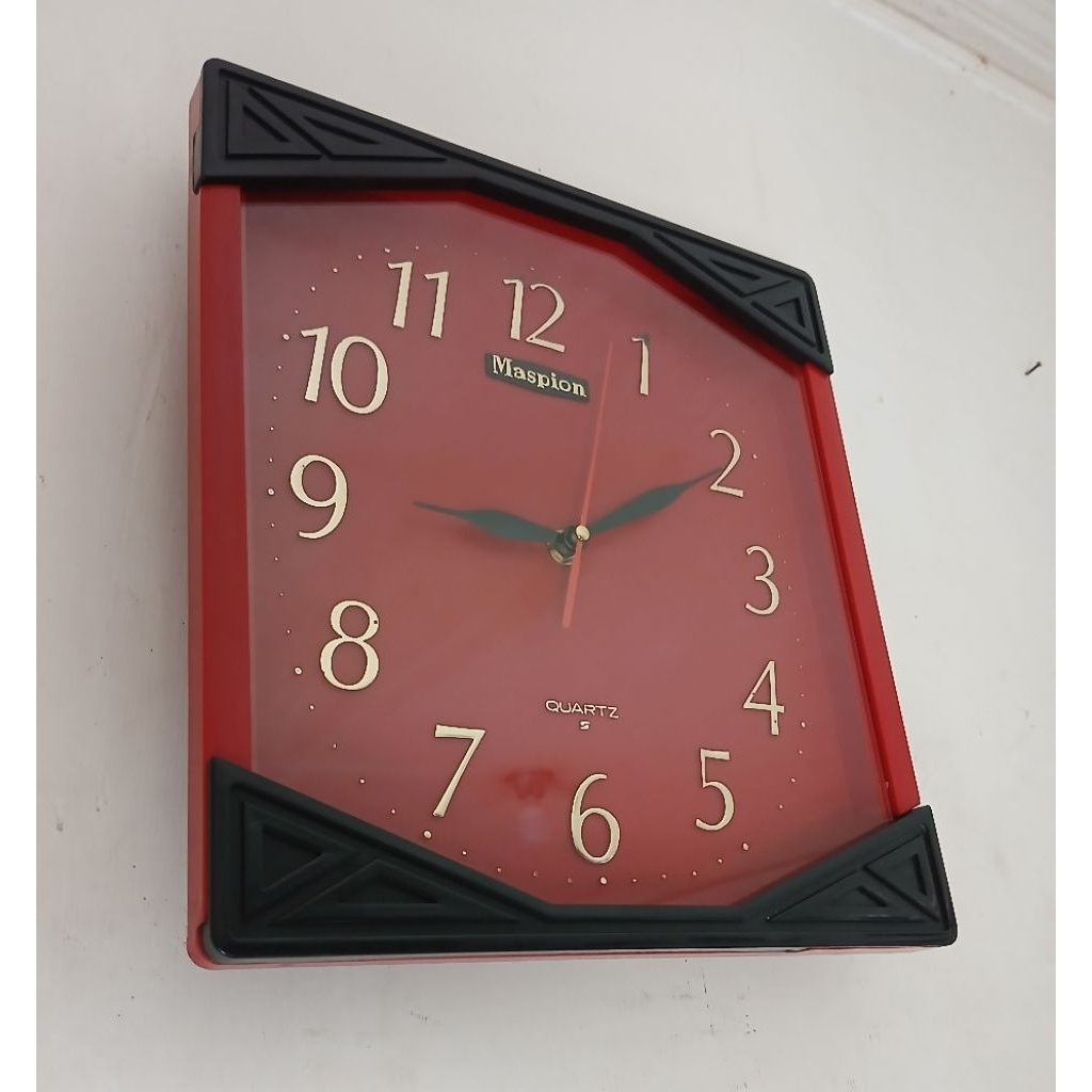 Jam dinding MASPION